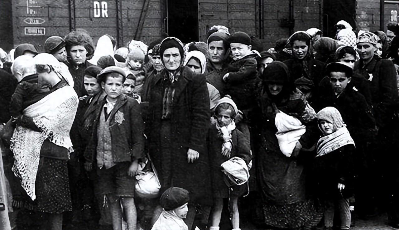 开云足球-以色列一位学者认为：下一个屠杀犹太人的极可能是美国